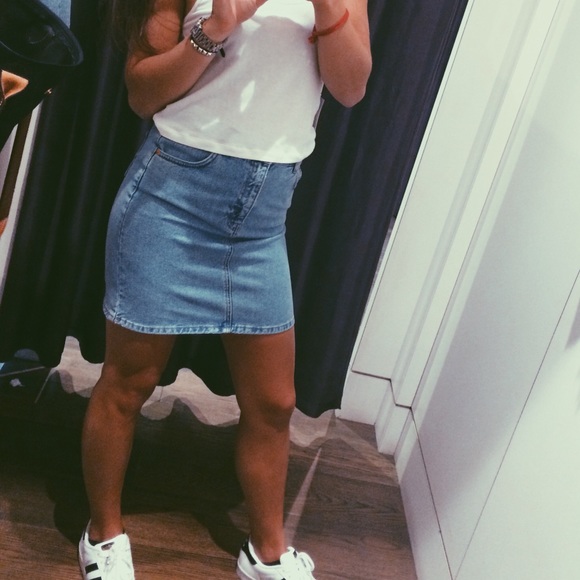 Brandy Melville Dresses & Skirts - Brandy Melville Denim Skirt